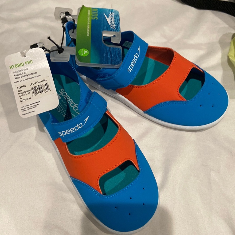 Speedo hybrid pro water shoes